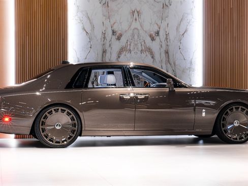 Used 2026 Rolls-Royce Phantom Sedan image 4