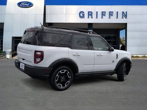 Used 2022 Ford Bronco Sport Outer Banks w/ Tech Package AWD/4WD image 4
