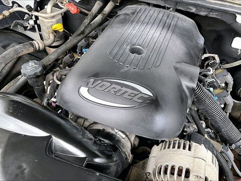 Used 2004 Chevrolet Avalanche Z66 w/ Sun And Sound Package RWD image 42