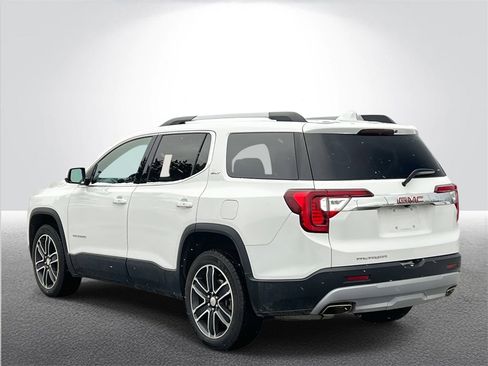 Used 2023 GMC Acadia SLT w/ Preferred Package image 4
