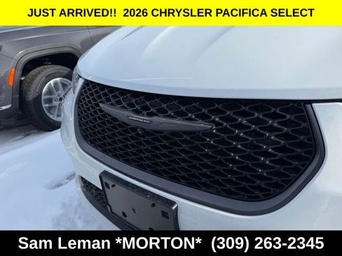 New 2026 Chrysler Pacifica Select image 2