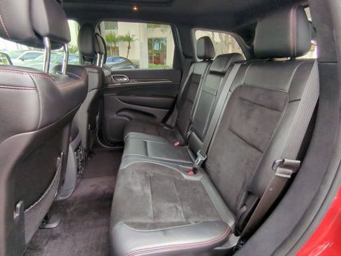 Used 2017 Jeep Grand Cherokee Trailhawk w/ Trailhawk Luxury Group image 16