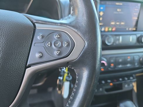 Used 2022 Chevrolet Colorado Z71 w/ Safety Package image 19