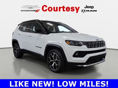 Certified 2025 Jeep Compass Limited image 1