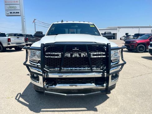 Used 2022 RAM 2500 Tradesman AWD/4WD image 2