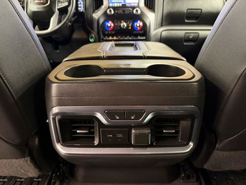 Used 2020 GMC Sierra 1500 SLT AWD/4WD image 23