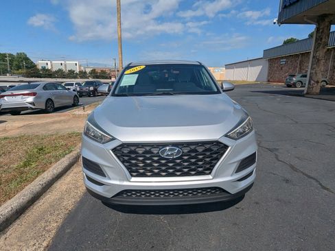 Used 2019 Hyundai Tucson SE AWD/4WD image 2