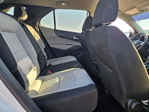 Certified 2021 Chevrolet Equinox LS w/ LS Convenience Package FWD image 25