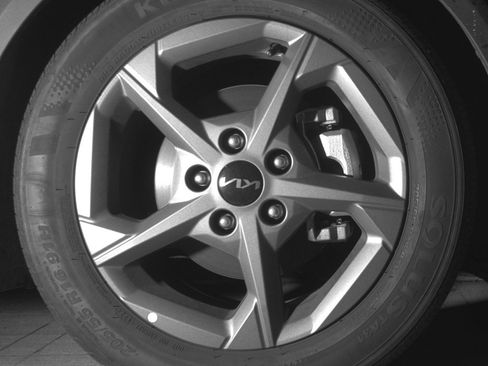 Used 2025 Kia K4 FWD image 13