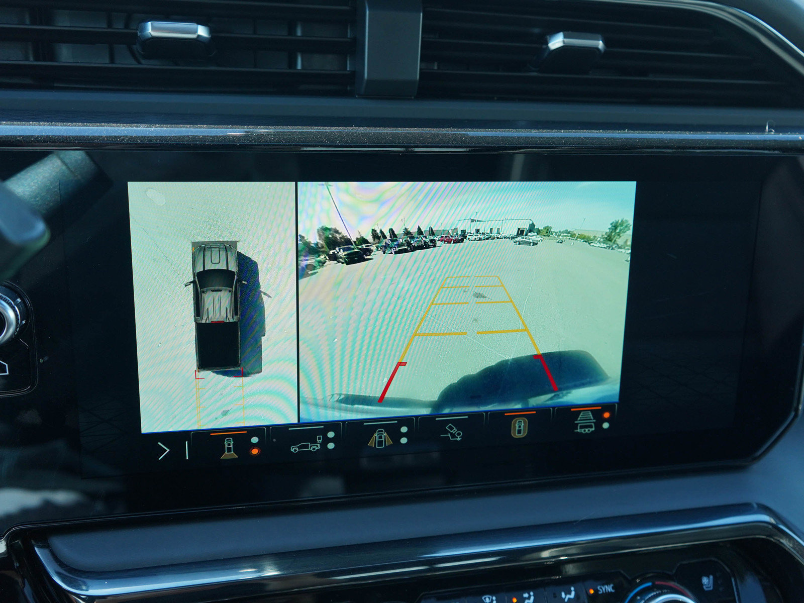 Used 2024 GMC Sierra 2500 AT4X AWD/4WD image 23