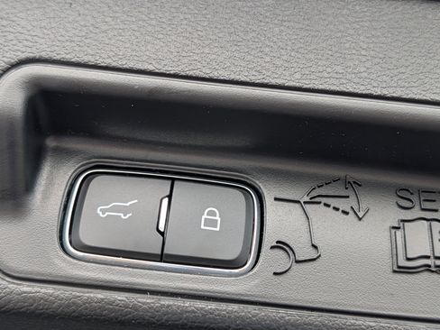 Used 2022 Ford Explorer ST w/ Equipment Group 401A image 35