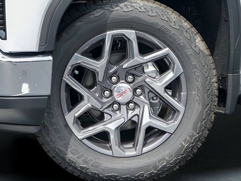New 2026 GMC Sierra 1500 SLT AWD/4WD image 2
