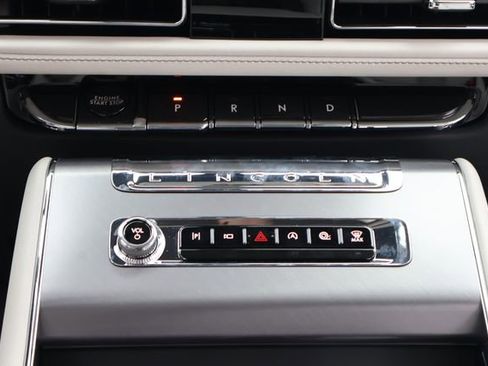 New 2026 Lincoln Aviator 2WD image 19