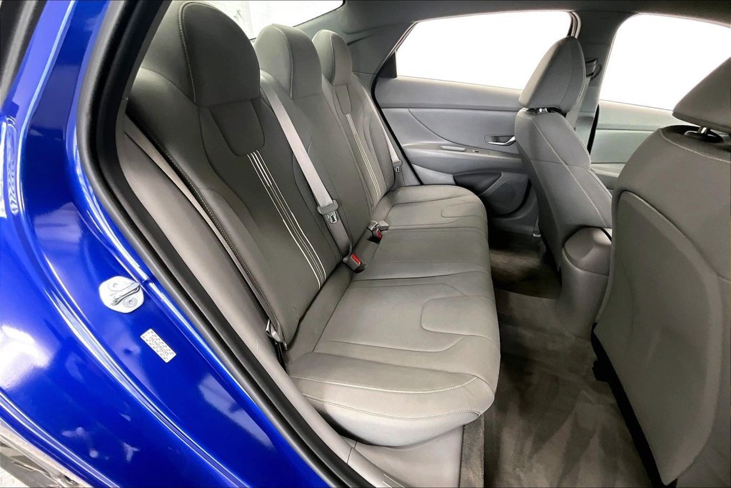 Certified 2023 Hyundai Elantra SEL w/ Preferred Accessory Package FWD image 28