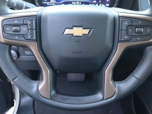 Used 2023 Chevrolet Tahoe High Country w/ LPO, Illumination Package RWD image 13