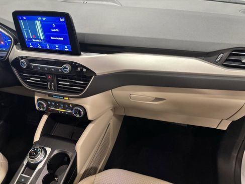 Used 2022 Ford Escape SEL w/ Technology Package image 24