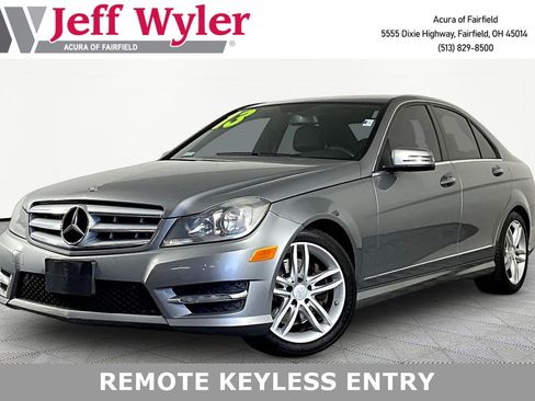 Used 2013 Mercedes-Benz C 300 4MATIC Sedan image 1