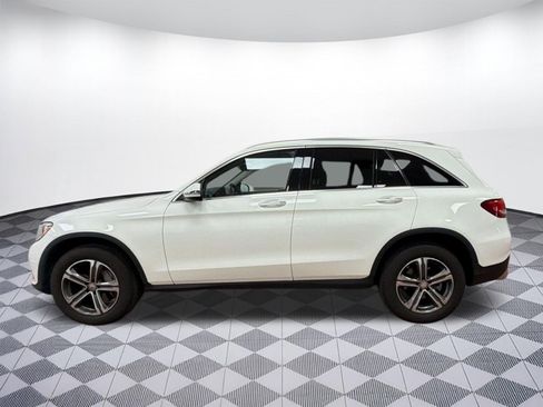 Used 2016 Mercedes-Benz GLC 300 4MATIC image 2
