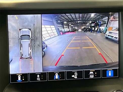 Used 2022 GMC Acadia Denali w/ Denali Ultimate Package image 14