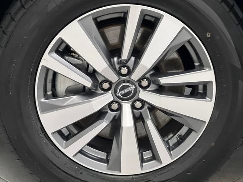 Used 2025 Nissan Pathfinder SL FWD image 78