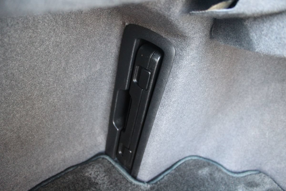 Used 2002 Lexus LS 430 w/ Navigation/Mark Levinson Pkg RWD image 32