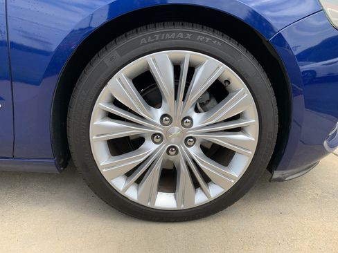 Used 2014 Chevrolet Impala LTZ FWD image 13