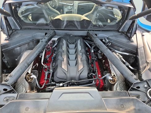 Used 2023 Chevrolet Corvette Stingray Coupe w/ 1LT RWD image 23
