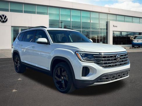 New 2026 Volkswagen Atlas SE image 3