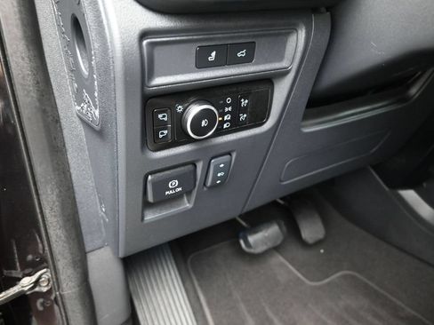 Used 2024 Ford Expedition Max Platinum RWD image 13