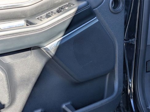 Used 2025 Ford Expedition Max Platinum image 15