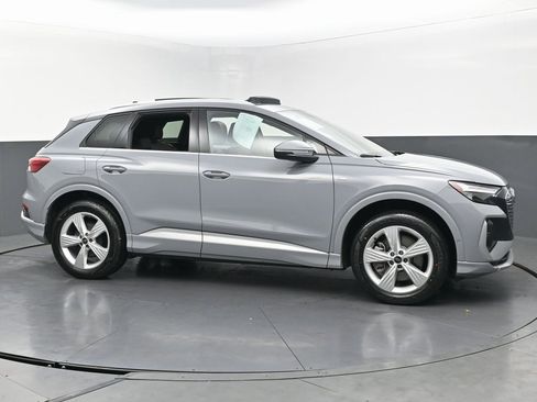 Used 2023 Audi Q4 e-tron Premium Plus w/ Premium Plus image 6