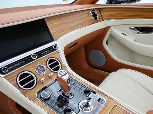 New 2026 Bentley Continental GTC image 42