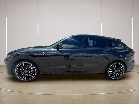 Used 2022 Maserati Levante Modena S AWD/4WD image 2