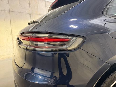 Certified 2020 Porsche Macan S AWD/4WD image 15