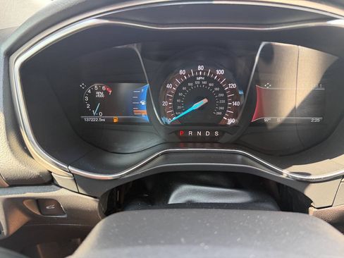 Used 2016 Ford Fusion SE w/ Equipment Group 202A FWD image 20