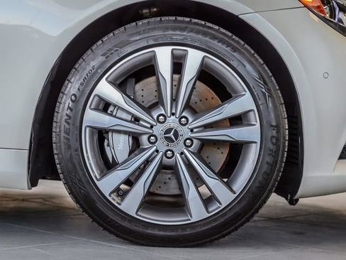 Used 2015 Mercedes-Benz S 550 Sedan image 16