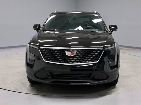 Used 2025 Cadillac XT4 Premium Luxury w/ Cold Weather Package image 6