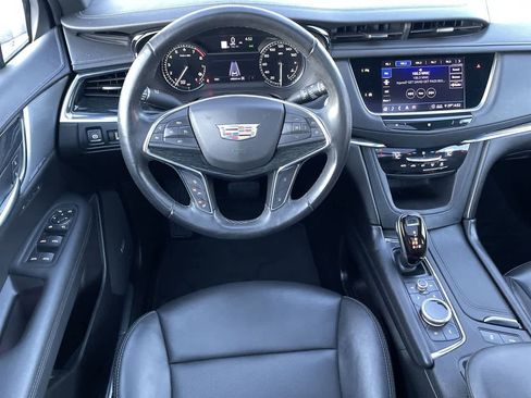 Used 2020 Cadillac XT5 Premium Luxury image 11