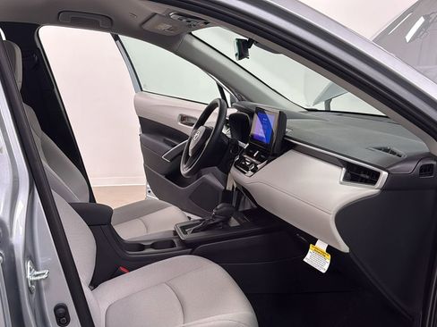 New 2026 Toyota Corolla Cross L image 18