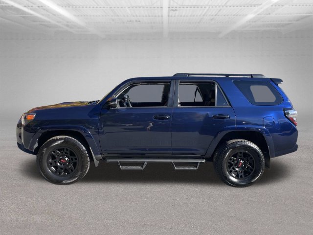 Used 2021 Toyota 4Runner Venture w/ Moonroof Package AWD/4WD image 10