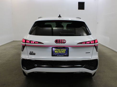 New 2026 Audi Q3 quattro 2.0T image 4