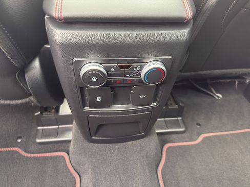 Used 2022 Ford Explorer ST-Line w/ Class IV Trailer Tow Package image 32