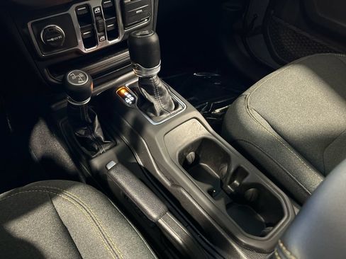 Certified 2025 Jeep Wrangler Unlimited Sahara AWD/4WD image 25