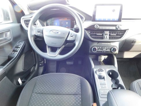 Used 2025 Ford Escape Active AWD/4WD image 15