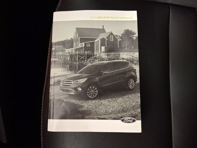 Used 2018 Ford Escape Titanium AWD/4WD image 27