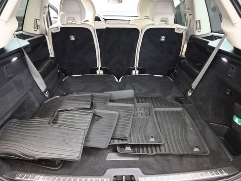 Certified 2024 Volvo XC90 B5 Plus w/ Protection Package Premier image 19
