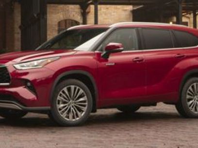 Used 2021 Toyota Highlander XLE