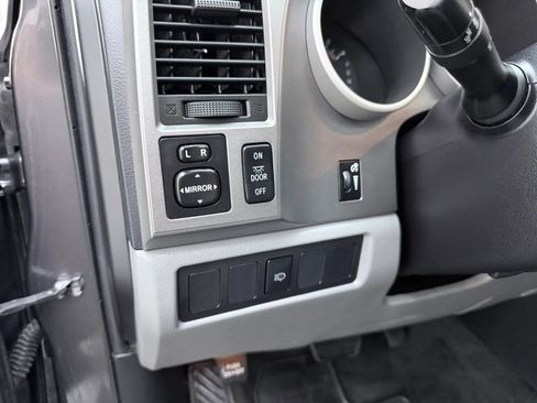 Used 2016 Toyota Sequoia SR5 w/ Premium Package AWD/4WD image 13
