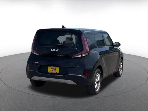 Used 2025 Kia Soul LX w/ LX Technology Package FWD image 14