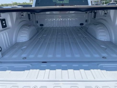 New 2026 Ford F250 XLT w/ FX4 Off-Road Package AWD/4WD image 8